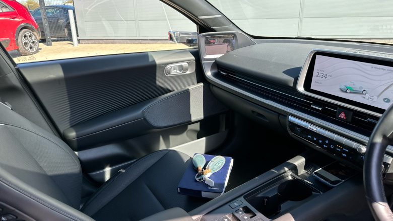 Hyundai IONIQ 6 239kW Ultimate 77kWh 4dr AWD Auto Electric Saloon